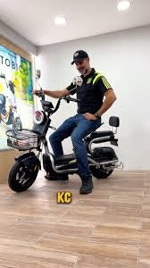 MOTO BICICLETA ELECTRICA HQS