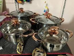 Set de calderos de 8 piezas en acero inoxidable marca princeware